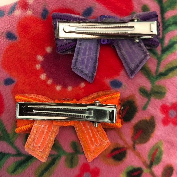 Cotton Tails "Sequin Hair Clip Bows in Purple and Orange" - Picture 2 of 2